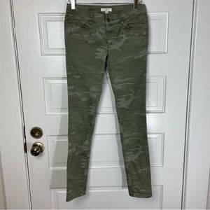 Loft skinny camo jeans